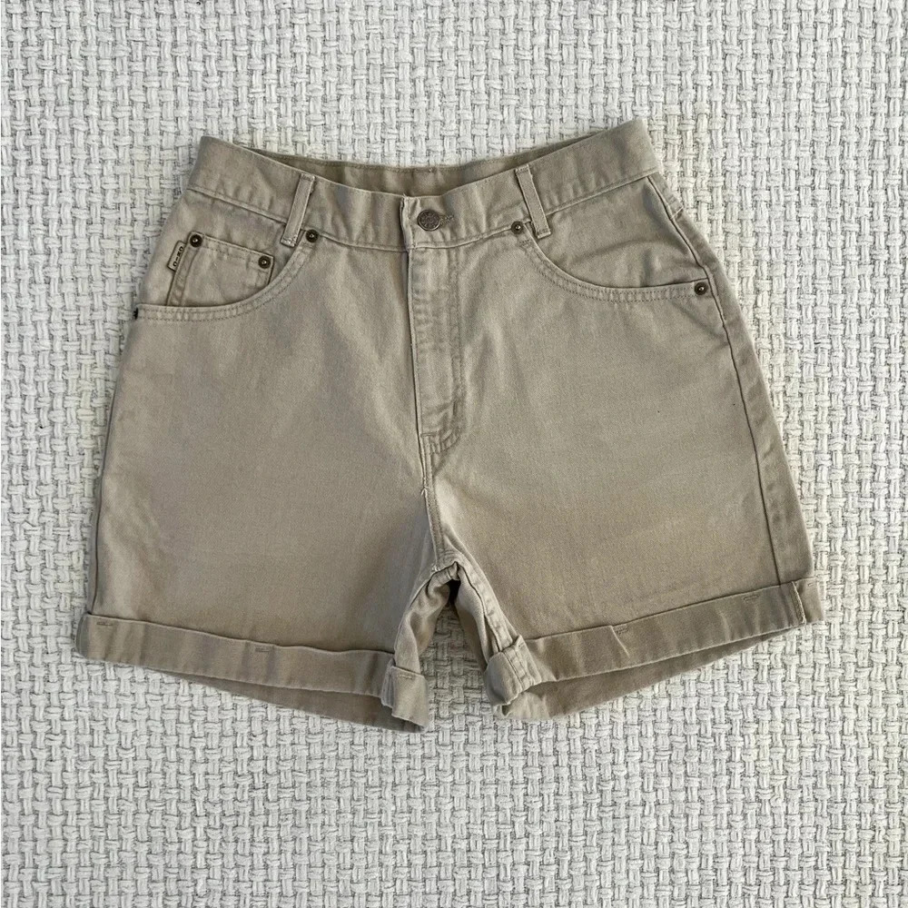 Vintage Chic Tan Shorts - Picture 2 of 5